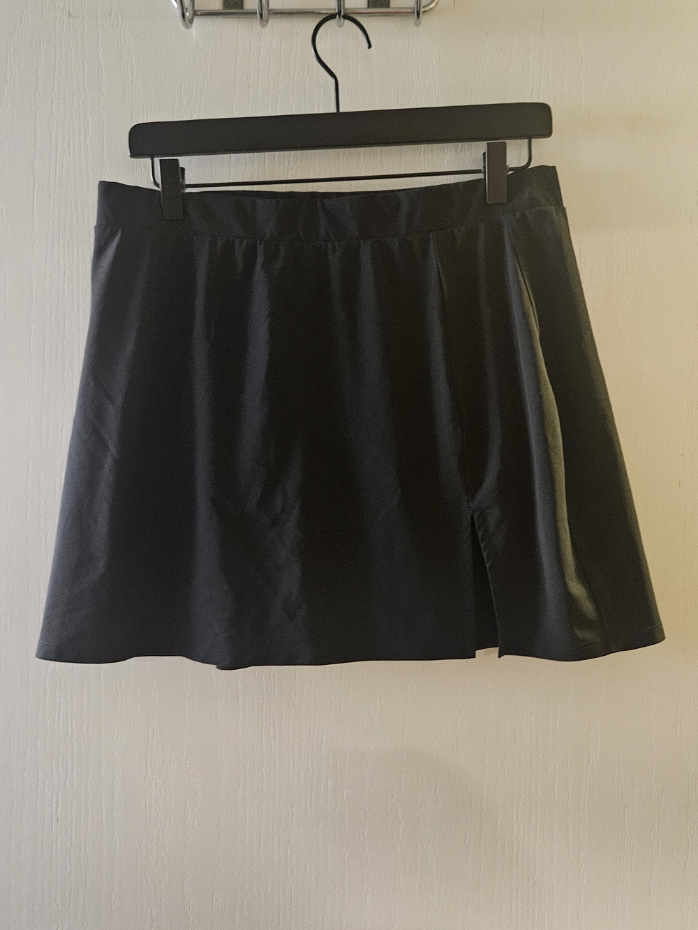 Abercrombie & Fitch- Black Mini Skort